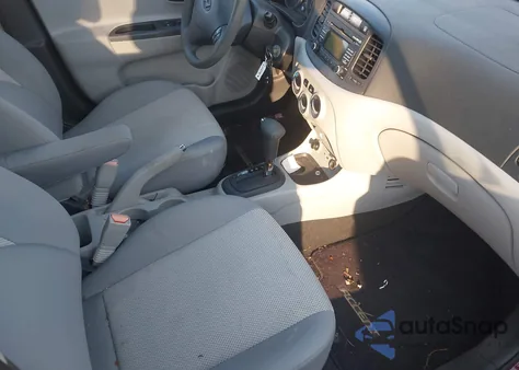 2010 Hyundai Accent Gls z USA, uszkodzony, nr VIN KMHCN4ACXAU505113